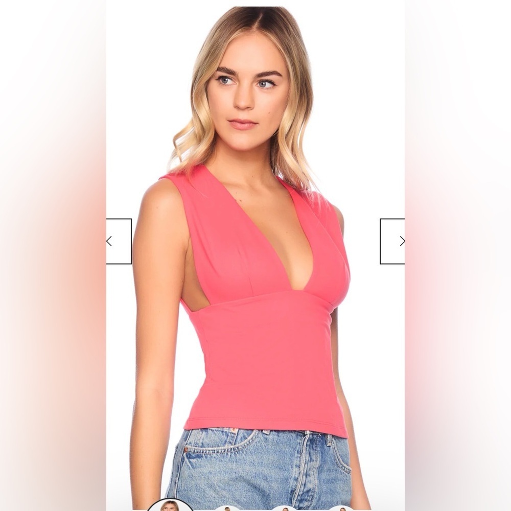 NWT Susana Monaco Low Wide Front Tank Top size small